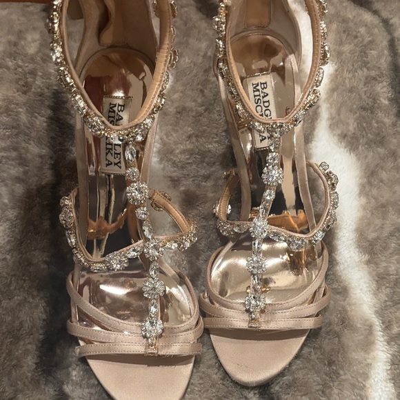 Badgley Mischka Crystal Embellished Nude Heels - Picture 1 of 9